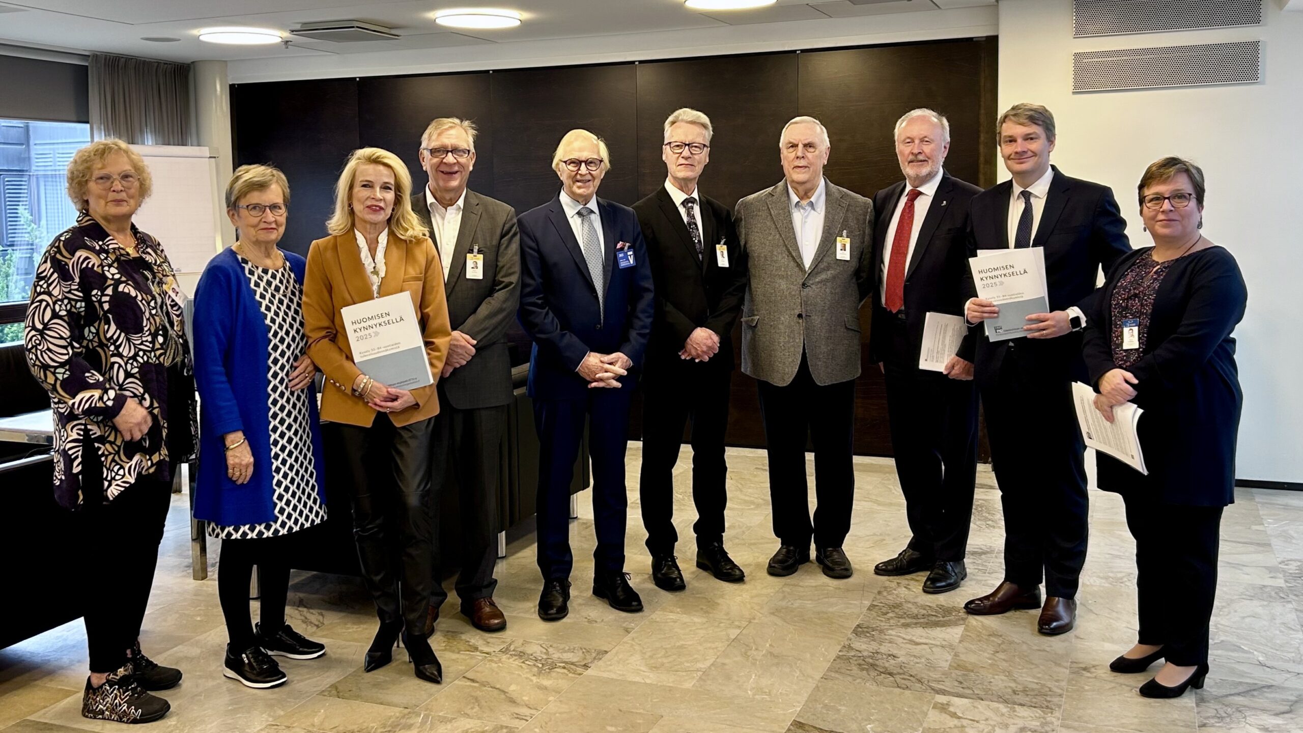 EETU-PIO ordförande och riksdagsledamoter